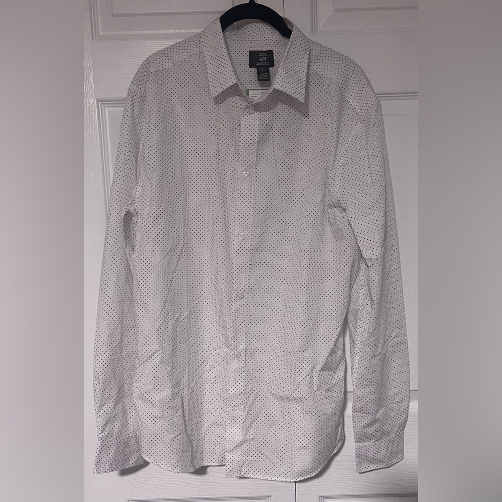 Men's H&M Brand New Slim Fit Polka Dotted Long Sleeved Button Down Shirt